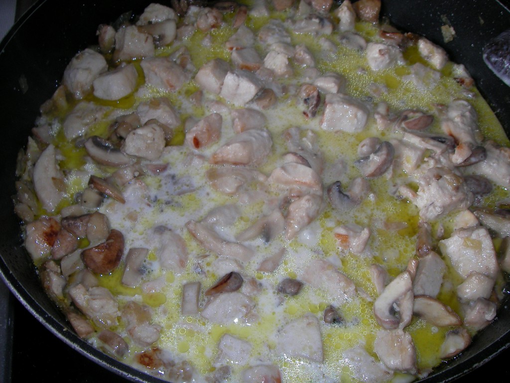 Tavuk etli kremali Mantar sote Nur Mutfağı